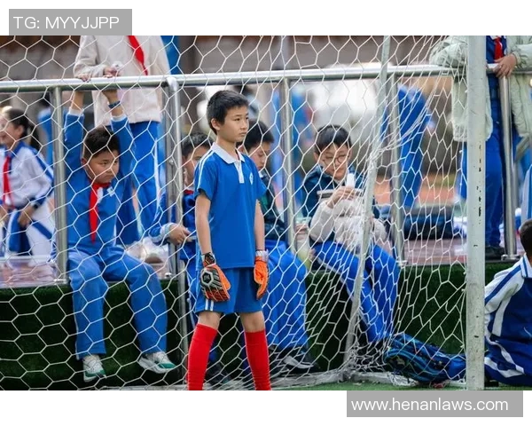 深圳足球队防反战术革新探索与实践的深度分析与展望 深圳足球队防反战术革新探索与实践的深度分析与展望