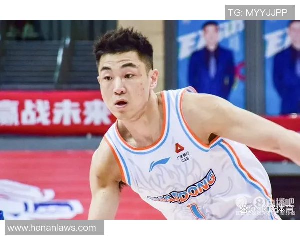 高诗岩的篮球之路：从青涩少年到CBA明星的成长故事