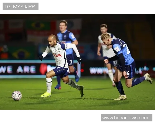 迪尼罗与热刺的巅峰对决谁将成为英超赛场的王者之师 迪尼罗与热刺的巅峰对决谁将成为英超赛场的王者之师