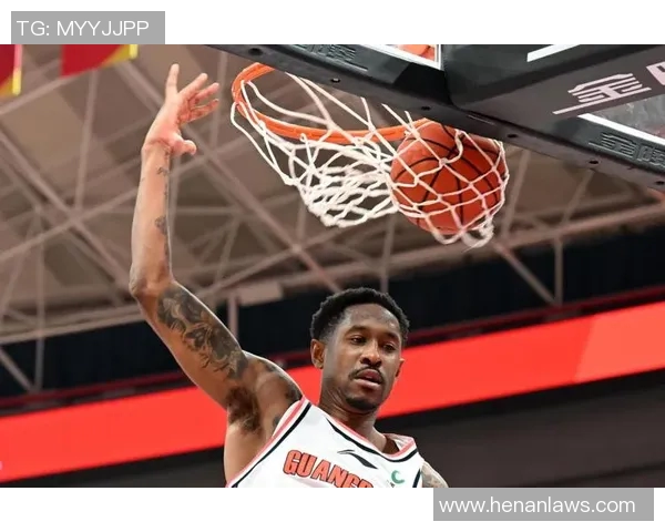 马尚布鲁克斯的篮球之路与职业生涯的辉煌成就解析 马尚布鲁克斯的篮球之路与职业生涯的辉煌成就解析