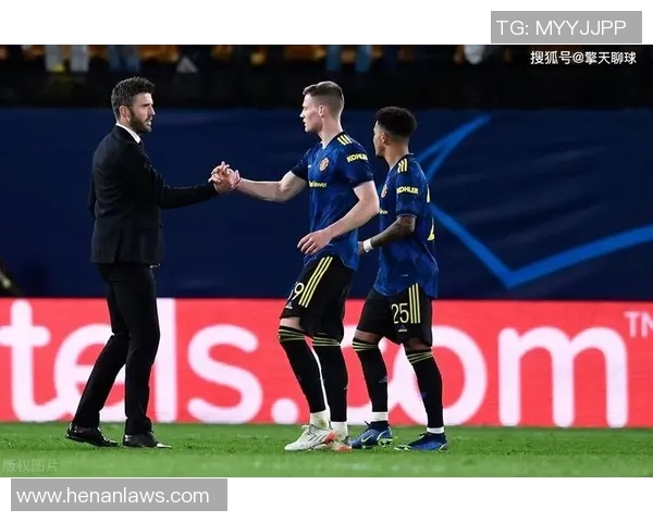 雷霆与黄蜂激战正酣2月22日精彩对决引发球迷热议 雷霆与黄蜂激战正酣2月22日精彩对决引发球迷热议