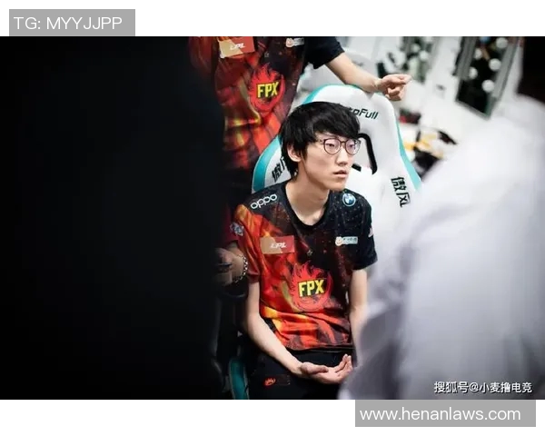 赛后复盘分析FPX与RNG在比赛中的战术意识与团队配合探讨