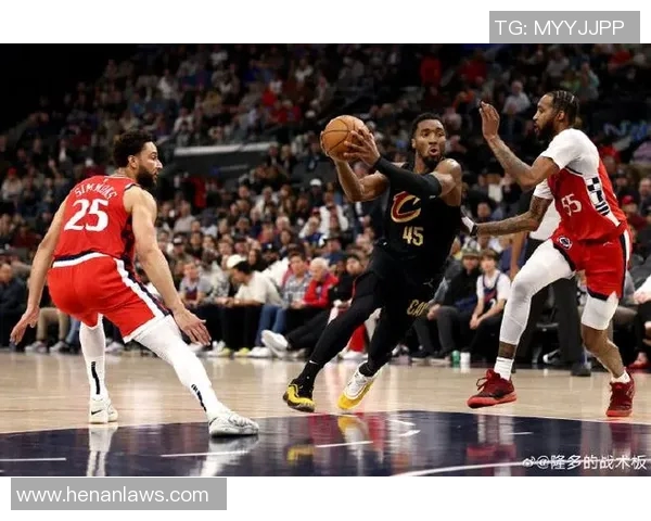 马刺对阵火箭精彩对决解说员深入分析比赛亮点与战术策略